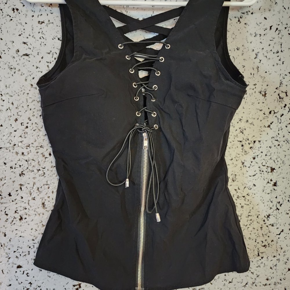 Oh Yes Crisscross back tank top, zip up front, Size XL